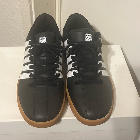 champion Super C Court size 8.5 and K-Swiss classic size 8 - Picture 6 of 9